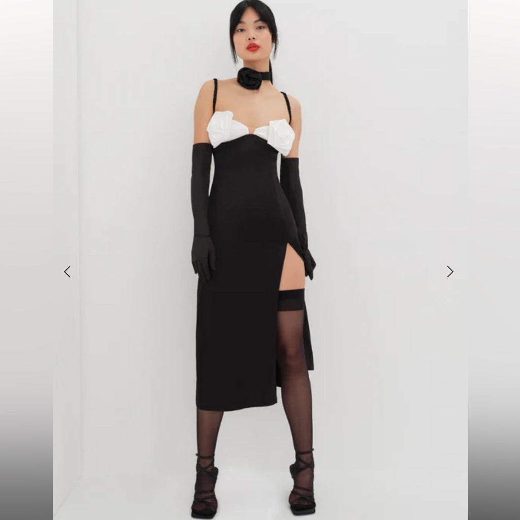 Nwt For Love & Lemons Rita Midi Dress With Rosette Embellishments